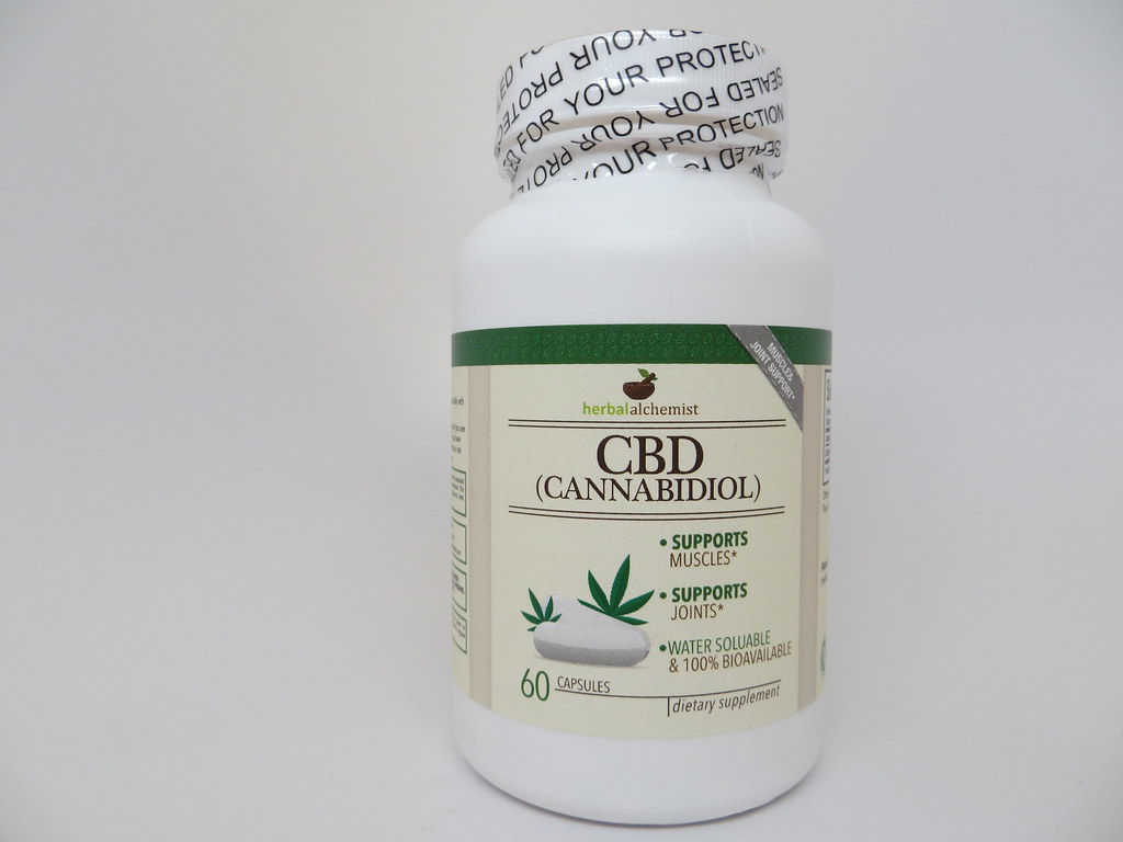 24238221778 4b588f9ac9 B