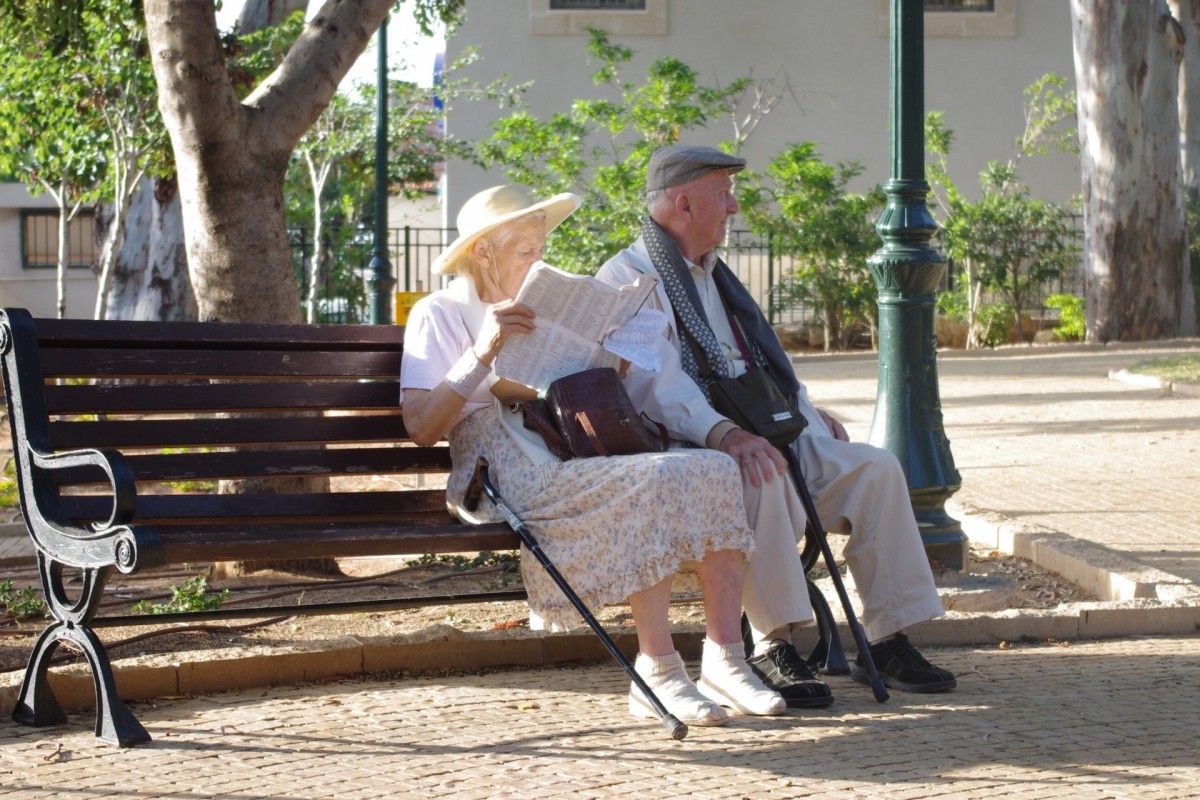 Old Age Park Retirement Enjoy Couple Love Autumn Years Pension 1022984