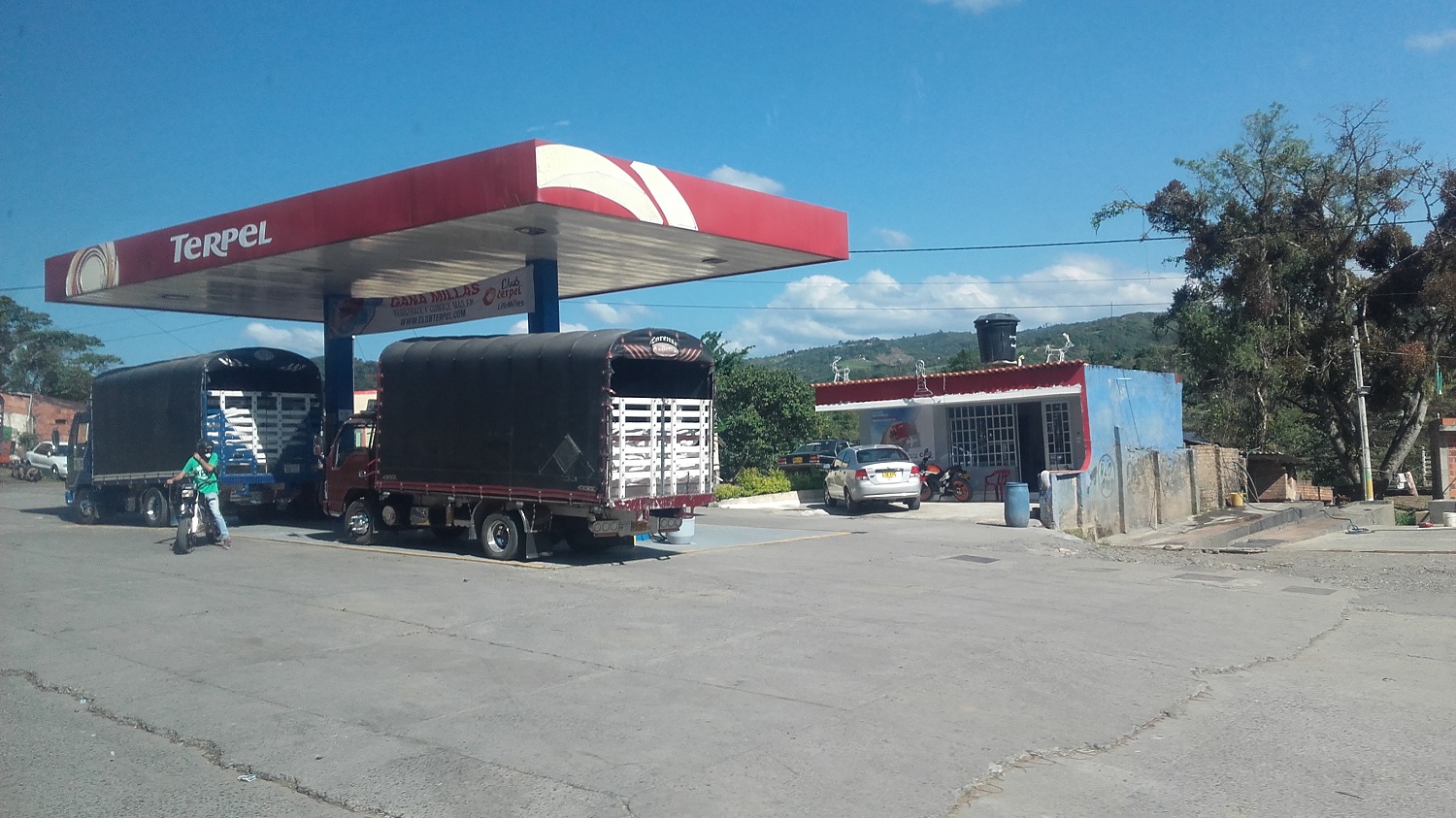 Gasolinera 2 En Colombia Dic 2017 