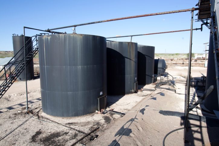 Oil Energy Buildings Facilities Structures 725x483