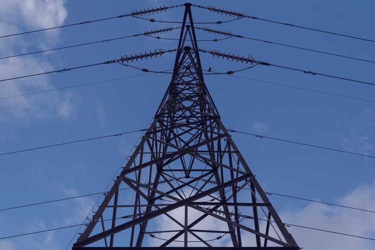 Photo 1598100969467 3616a10338d5