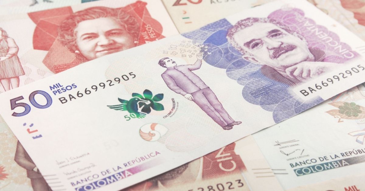 Dinero Colombia 50