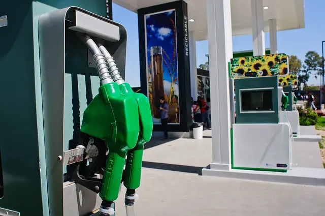 7989745643 C8aa44c0b7 Z