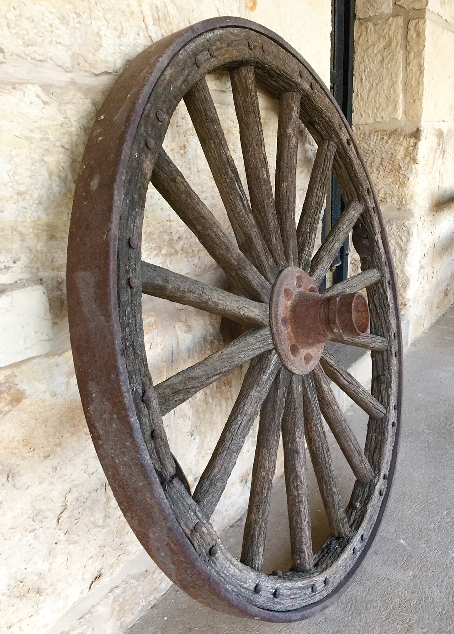 Wagon Wheel 979142 1280